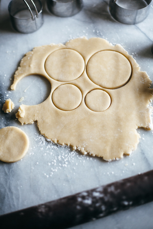 sweetoothgirl:  sugar cookie mini cakes