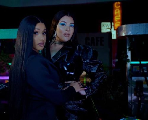 ‍♀️ Loved being a part of this shoot with @iamcardib for her collection with @fashionnova - stil