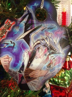 gwen-skyes:  saendie:  I can’t get a good shot of my Seto Kaiba hologram ornament!  Actually that’s the best shot you could get 