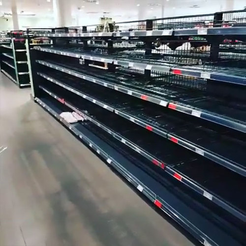 bearwildered:saltydorkling:sixpenceee:When customers walked into Edeka supermarket in Hamburg recent