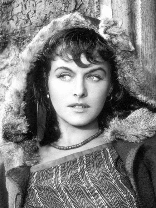 Porn photo visualobscurity:  Paulette Goddard