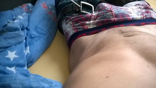 dutchinterracial: Feeling lonely &amp; bored. Sooo.. anyone up for a kik chat?