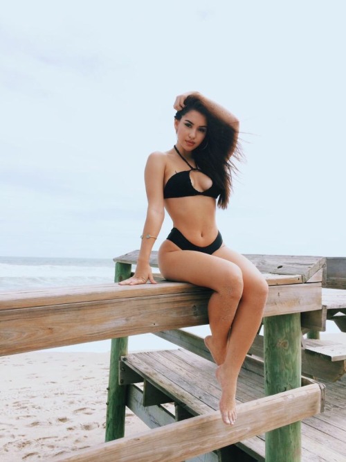 bombshellssonly:  @lexzyfitzke_