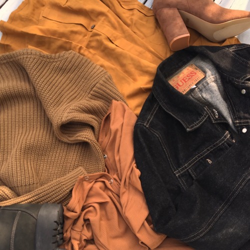 diosa-flower:Fall/Autumn needs to hurry up  ..I’ve been ready