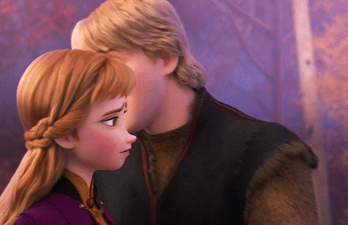 simplymanuela: I thought of one thing that’s permanent. What’s that? Love. Frozen 2 (201