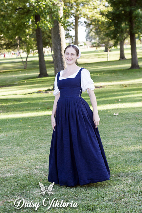 Renaissance costumes by Daisy Viktoria1-3. Blue Flemish kirtle4-5. Dutch dress6-7. Dutch skater dres