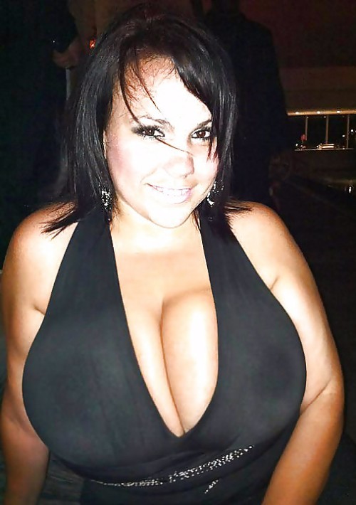 chicanalover88:  Big tits…enough said, lol.  Enjoy!