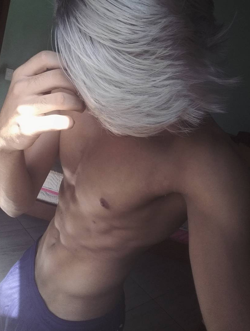 🐧 You Must Be Gay+ To View This Blog*