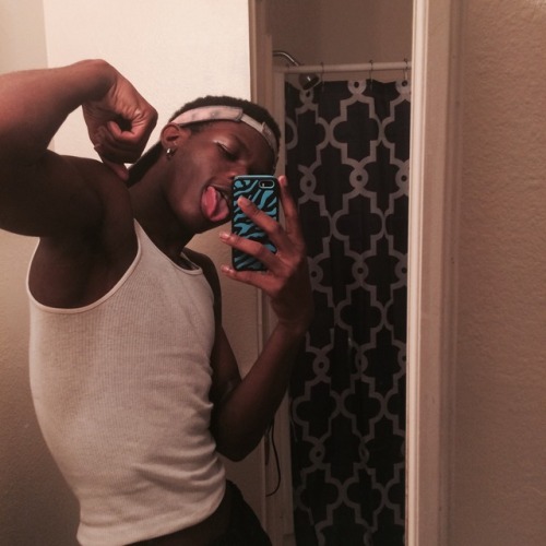 javonnie:  Random😁👌🏾