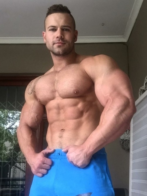 hotmuscularmenblog: Brendon Theron IG: @brendontheron