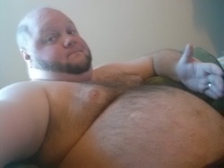 mikebigbear:  fritterfae:  So, I’ve got this belly…  It needs a rub