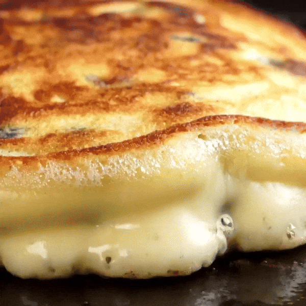 Blueberry Pancakes By Recipe Tin (SOURCE)