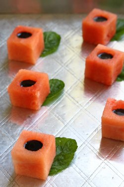 weeheartfood:  Watermelon Balsamic Cubes