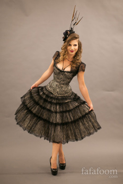 hypnokittencalico:  hypno-sandwich:  postgraduategoth:  This corset and romantic tutu combination were featured in a fashion shoot for San Francisco’s Dark Garden Corsetry. I think the entire look is so gorgeous.  Oh my yes. @theleeallure, @hypnosubdude,