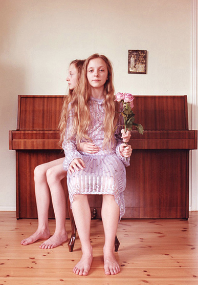 razorshapes:  Ariko Inaoka - Erna and Hrefna (2012-13) - Erna and Hrefna are eleven