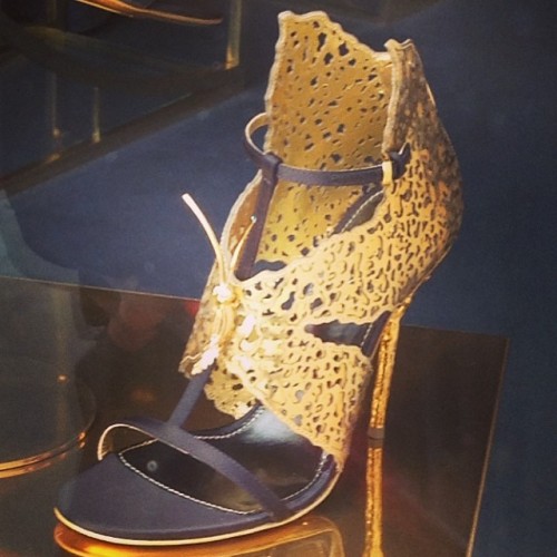 Sergio Rossi #heels #heelsfashion #heelsaddiction #sergiorossi #sergiorossiheels #luxuryshoes #pictu