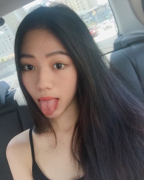 randomguywhofaps: Jewel goh  Thanks for submission