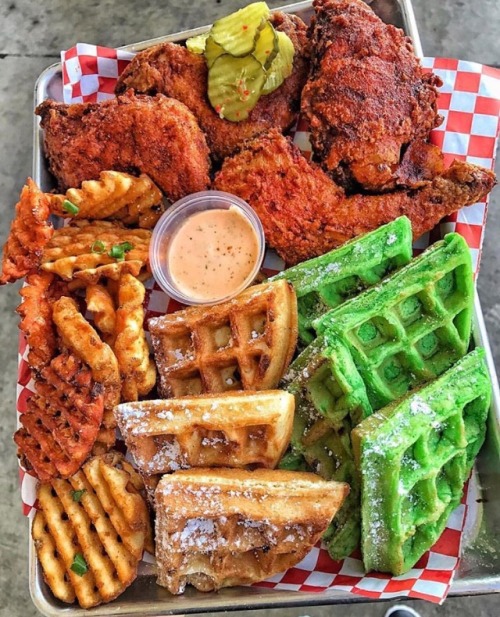 foodieapprovedeats: Hot Chicks Kitchen  Westminster, CA Rancho Cucamonga, CA  Credits