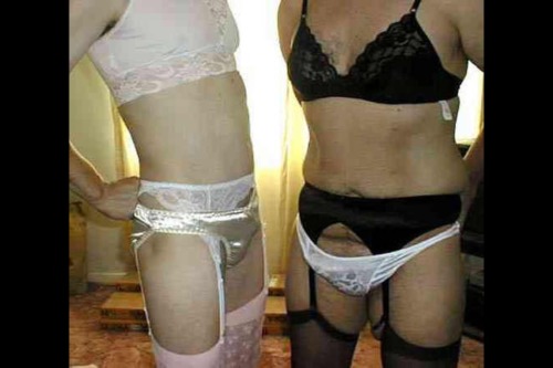meninpanties2003:I am looking for couples wearing there panties please