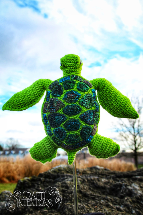 I&rsquo;m happy to announce that my brand new Sea Turtle pattern is now available!!  This pattern fe