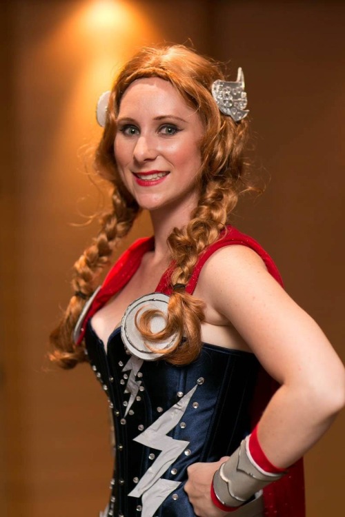 justbetsycostumes:  Tony has his Ironettes, Cap has his USO girls… And Thor has us Lightning Bolts. Featuring:brightcopperpennytabbytylertallythorjustbetsycostumesunstatusingmyquomoonflowerlights Photography by David Skirmont. DragonCon 2013 