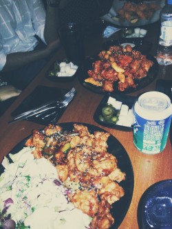 seoulsocialite:  CHICKEN DERBY’s heavenly tasting variety of chicken!