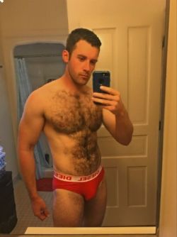 cuddlyuk-gay:    I generally reblog pics of guys with varying degrees of hair, if you want to check out some of the others, go to: http://cuddlyuk-gay.tumblr.com  