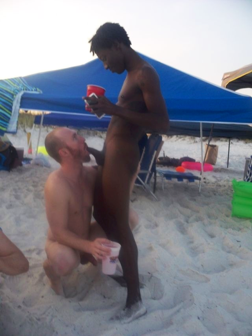 2gagthefag:  Follow gag the fag SIRhttp://2gagthefag.tumblr.comgagthefag@yahoo.com 