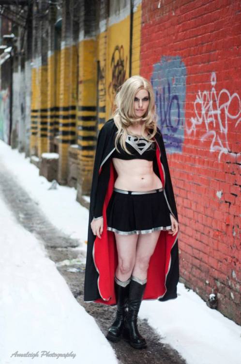 sharemycosplay:  Cosplayer @Lossien and her awesome Dark #Supergirl kick off today! #cosplay #comicbookshttps://www.facebook.com/Lossienhttps://www.facebook.com/AmaleighPhotographyInterviews, features and more. Visit http://www.sharemycosplay.com Sharing