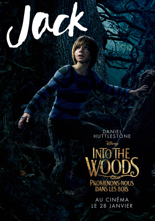 Disney : les premières affiches de “Promenons-nous dans les bois” http://fashions-addict