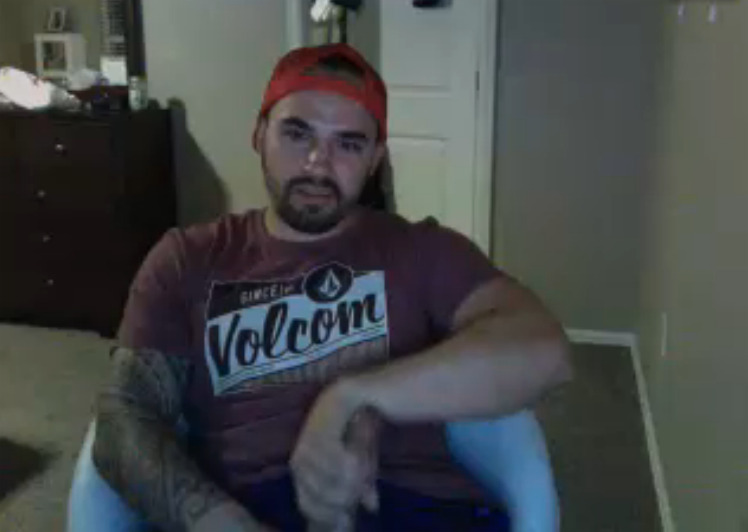 yeahnahbro:  Who wants to see a hot vid of this guy? PM me and send me your hottest