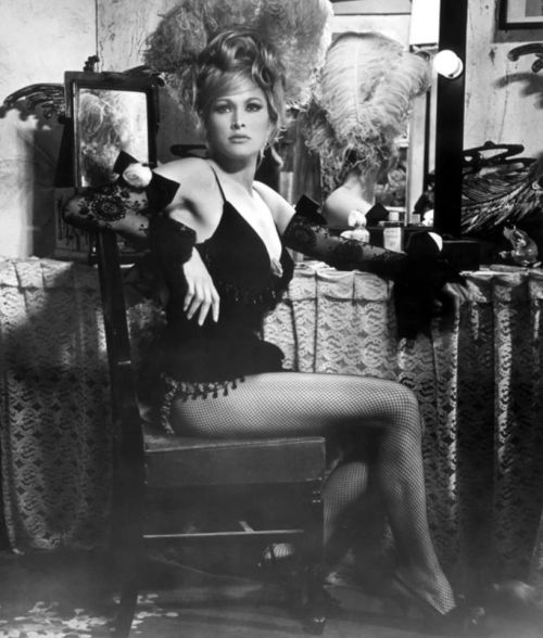 Ursula Andresshttps://painted-face.com/ adult photos