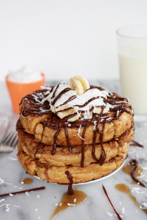 cake-stuff:  Cake & cookies & food inspiration: http://cake-stuff.tumblr.com/