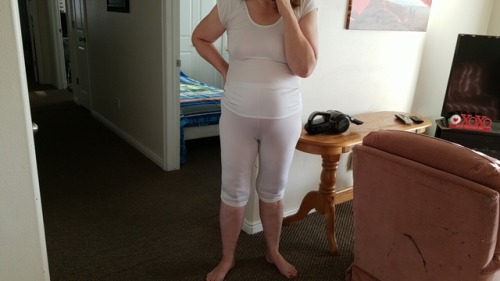 peterpivot:redbluffdude: Mormon MILF. Damn sexy