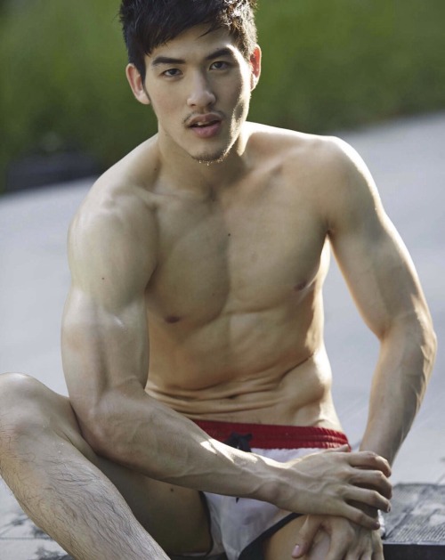 rebelziid: Men’s Health Thai June 2015 [ Gorgeous face , hot muscle bod and sexy wet bulge ]