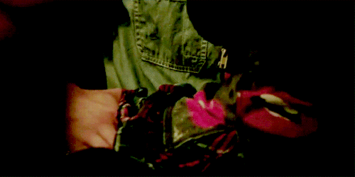 alishaboes:  scott + kira’s body in 4x11