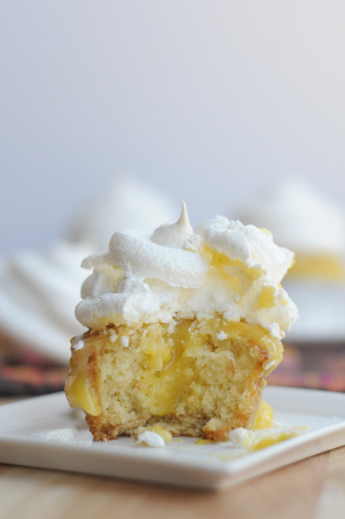 foodffs:  LEMON MERINGUE PIE CUPCAKESReally nice recipes. Every hour.