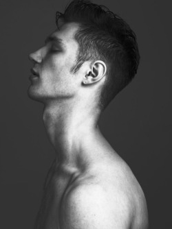 ethereal–visions:Wiktor Sudol by Anthony