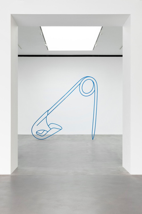  MICHAEL CRAIG-MARTINSafety Pin (Blue), 2019.