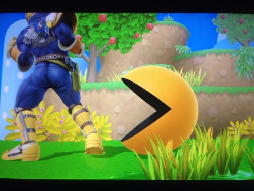 kranxa:  thisisfox:  thisisfox:  Pacman don’t     He wants to eat that ass