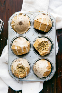 sweetoothgirl:    DIRTY CHAI MUFFINS   