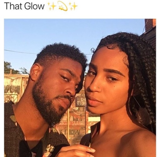blackbeardedmen:Follow my FAV@cocoabombshells for daily melanin posts✨