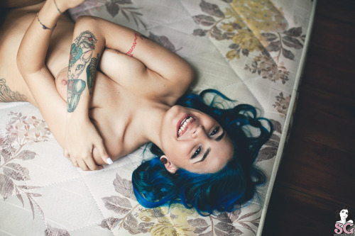 justinkedbabes:  Mendacia Suicide Follow justinkedbabes.tumblr.com