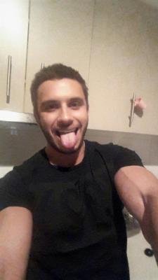 brentwalker092:  italianselfies:  Nick Malvacini, Italian Australian   I bit my tongue so hard I’m in the ER–and now they’re claiming it wasn’t an accident :)