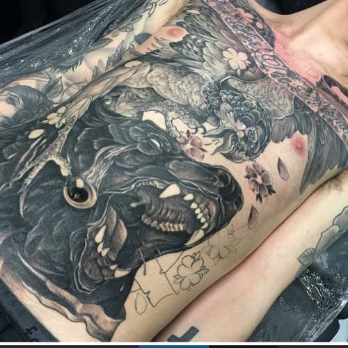 @jr_tattoo did a bit more on this amazing piece at #brightontattoocon #gildedcagetattoostudio #black