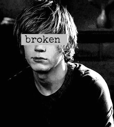 its-just-the-real-me-love-me:  Wonderland | via Tumblr on We Heart It. 