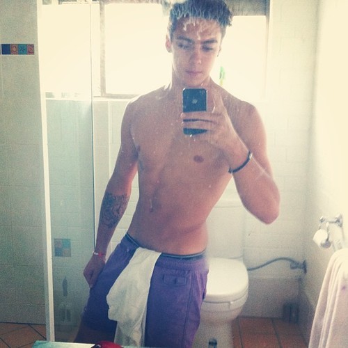 dude-selfies:  Jacob