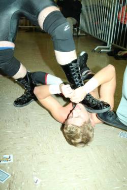 humiliationverbale:  boysarewelluddered:  sadowrestler:  PERFECT JOBBER UNDER BOOT!   submit, worm 