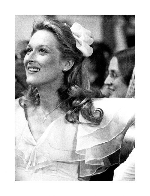mrsstreep: on set of the deer hunter, 1978