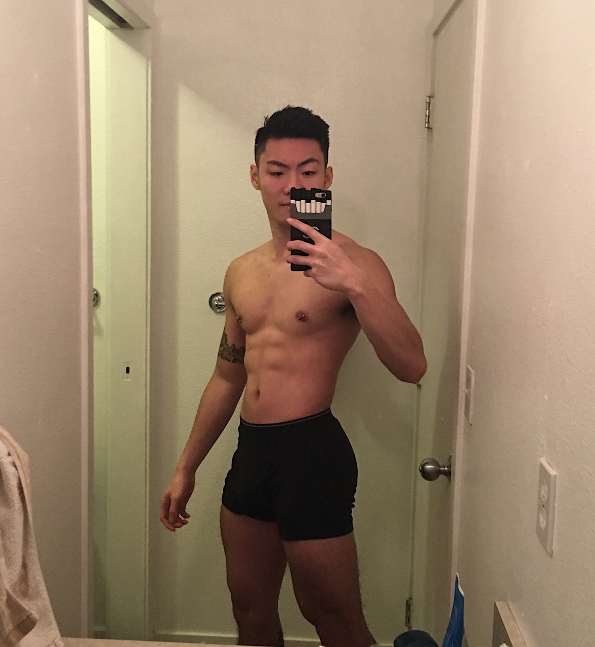 princeofseattle:  Only my thighs are getting bigger not my ass. How am I gonna catch
